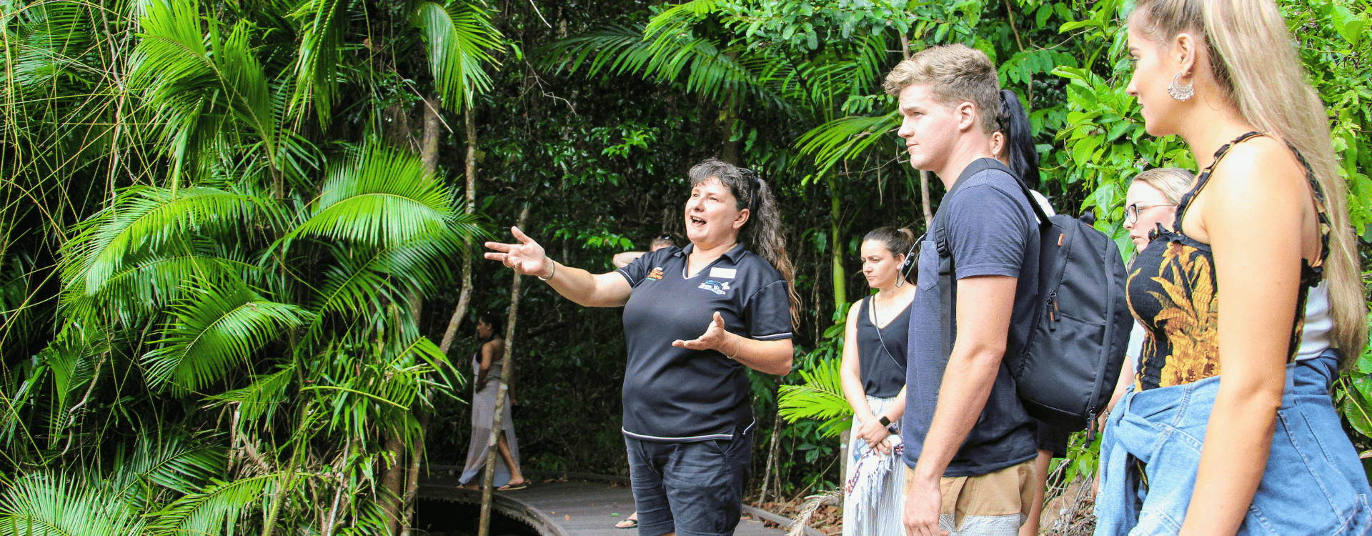 Tourism and travel training connected to visitor experiences.